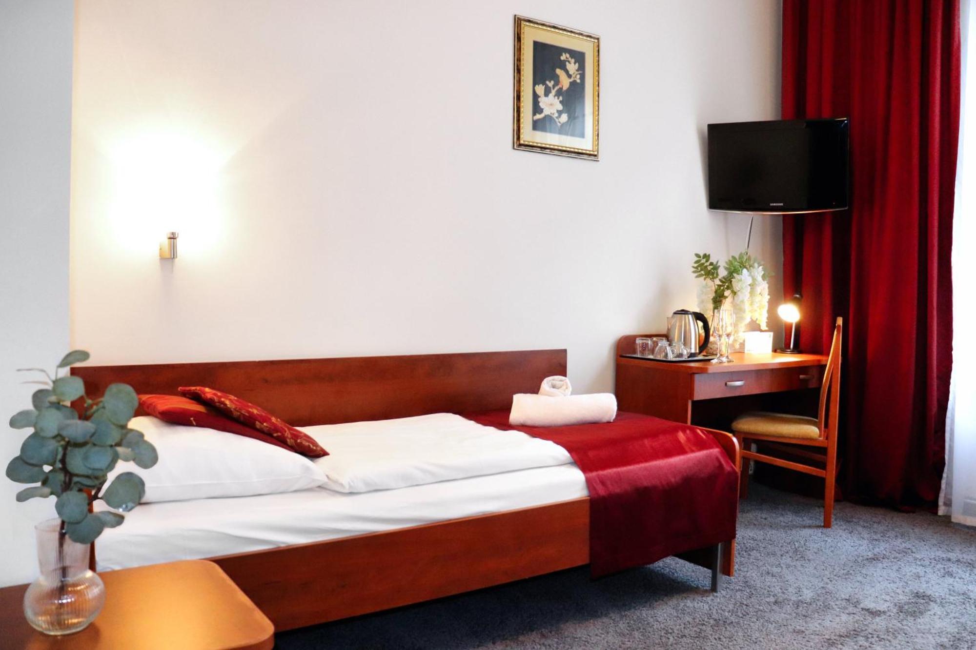 Hotel Lothus Wrocław Eksteriør bilde