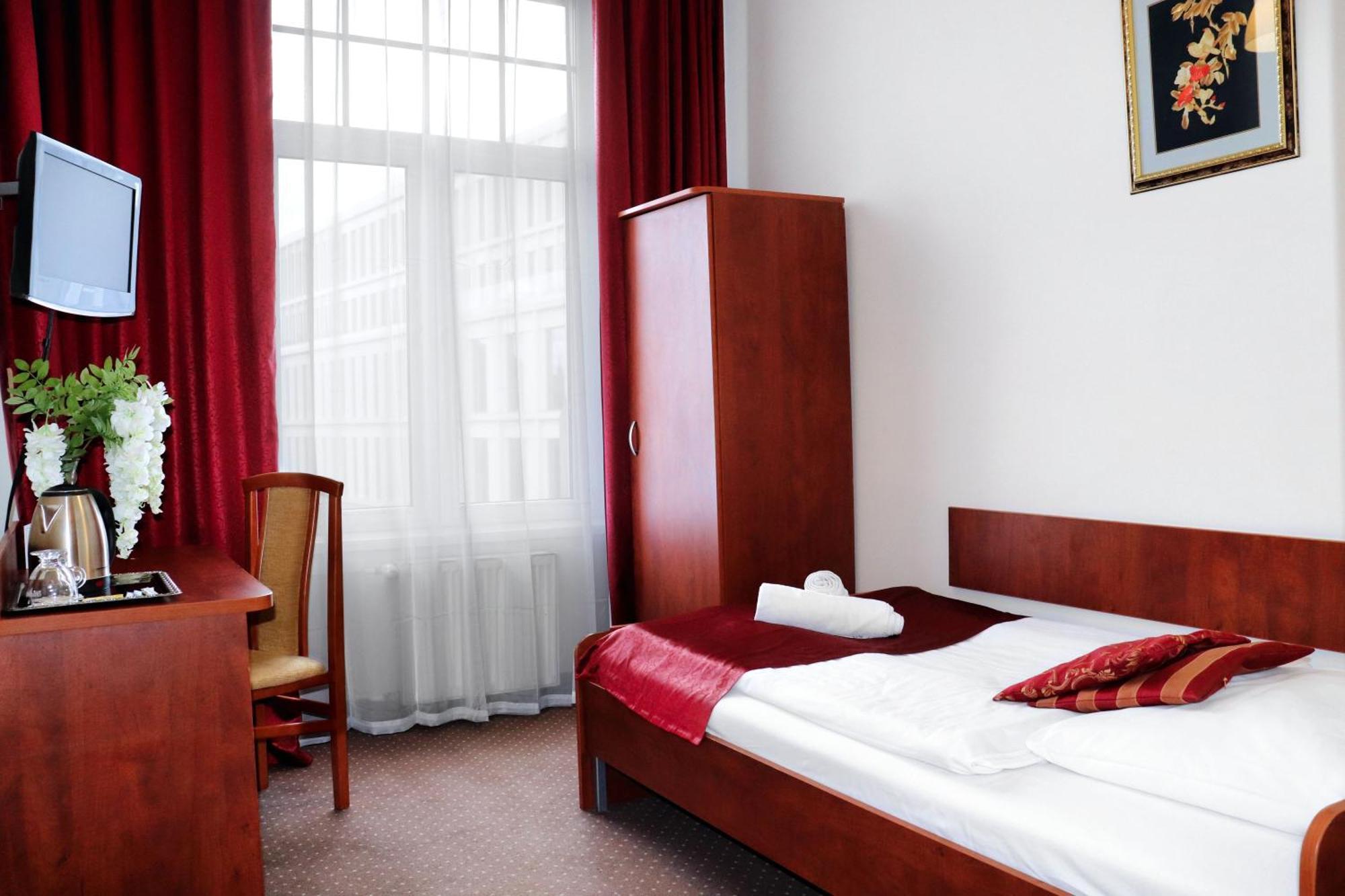 Hotel Lothus Wrocław Eksteriør bilde
