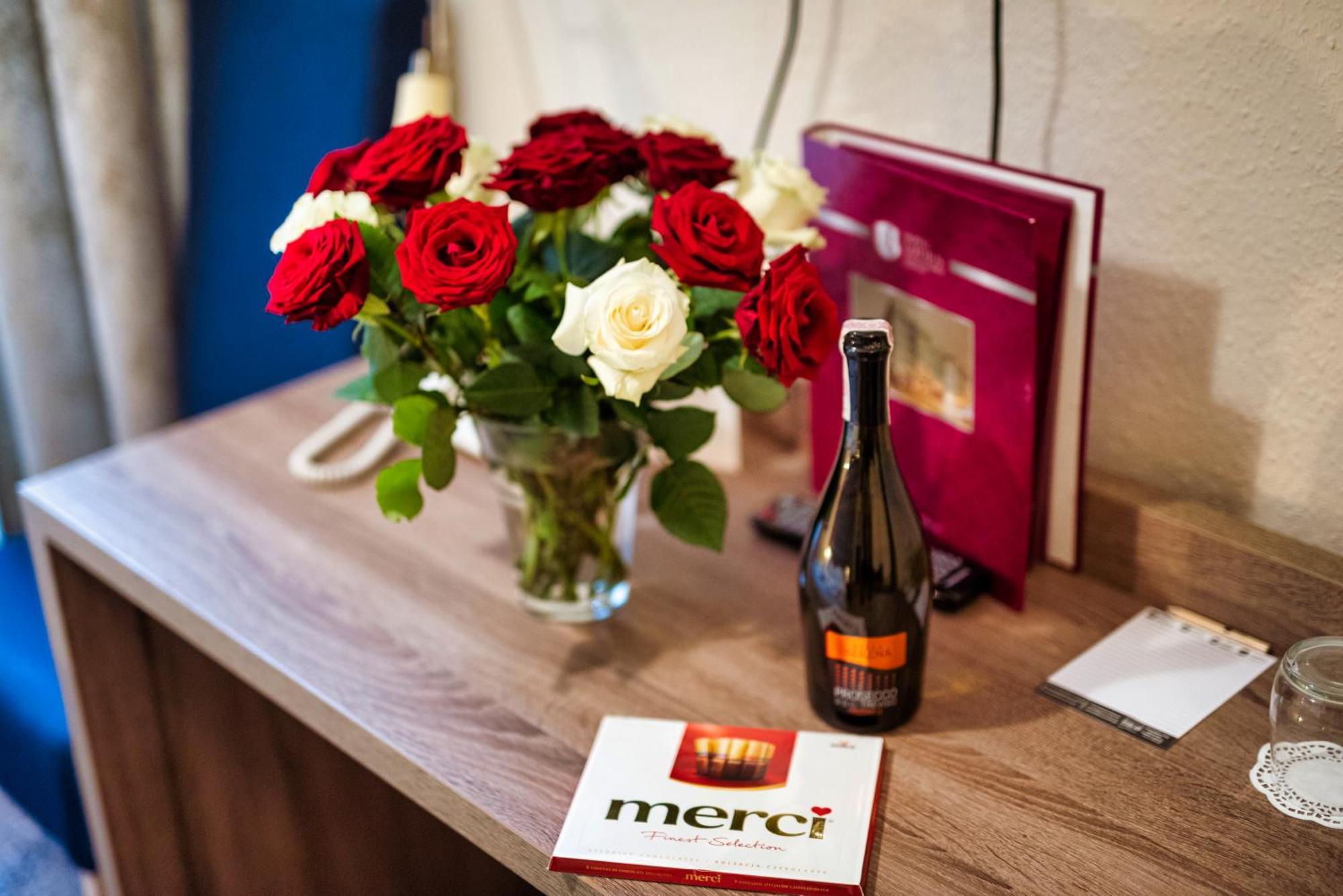 Hotel Lothus Wrocław Eksteriør bilde