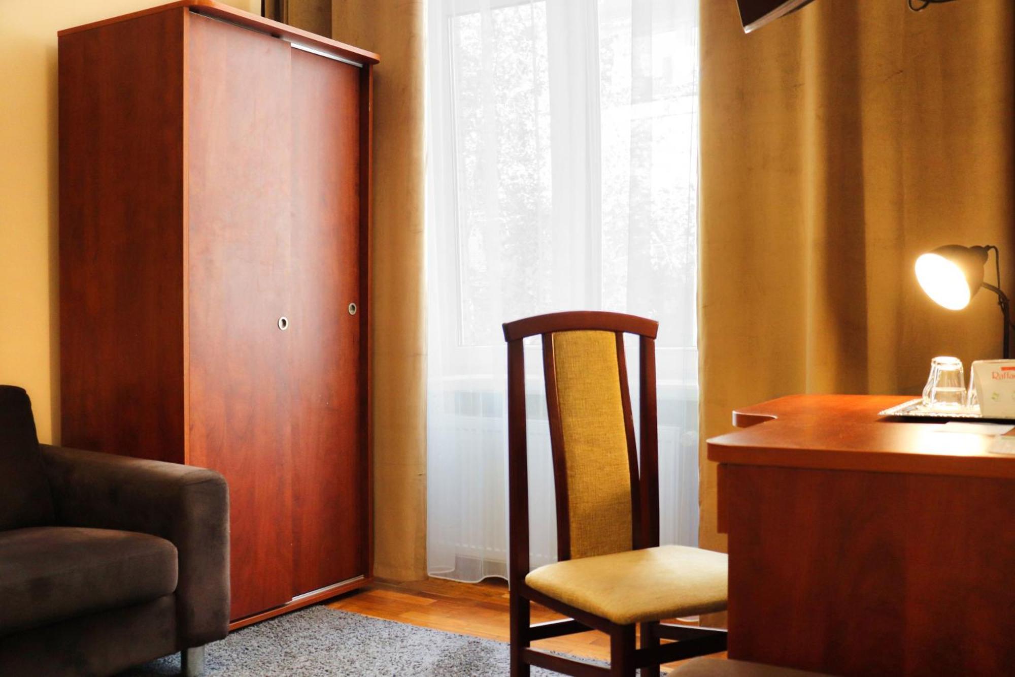 Hotel Lothus Wrocław Eksteriør bilde